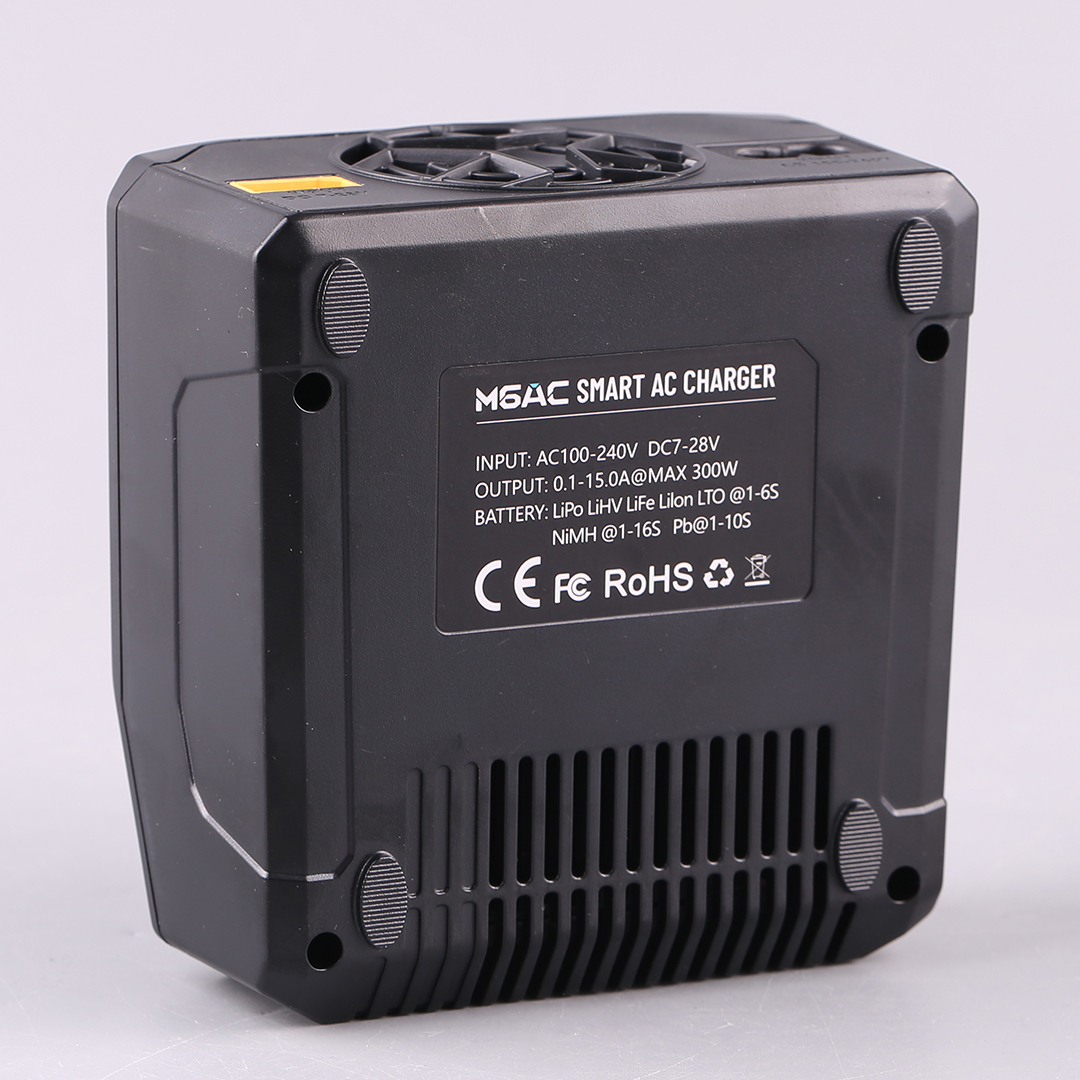ToolkitRC M6AC 15A 300W Multif – обзор и цена Rc Hobby Charger
